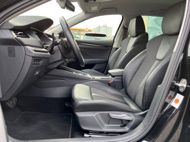 Abbildung Fahrzeugdetailansicht Skoda Octavia - Nr. 12