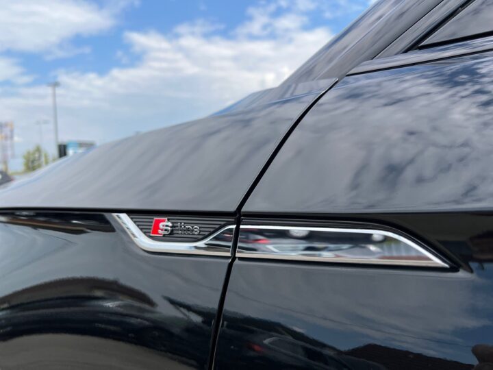 Abbildung Fahrzeugdetailansicht Audi A5 - Nr. 37