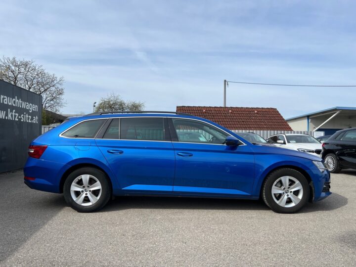Abbildung Fahrzeugdetailansicht Skoda Superb - Nr. 1