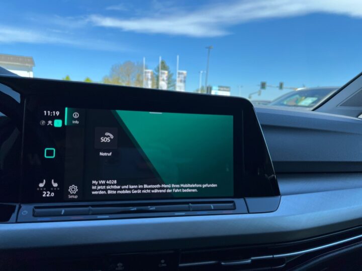 Abbildung Fahrzeugdetailansicht Volkswagen Golf Variant - Nr. 22