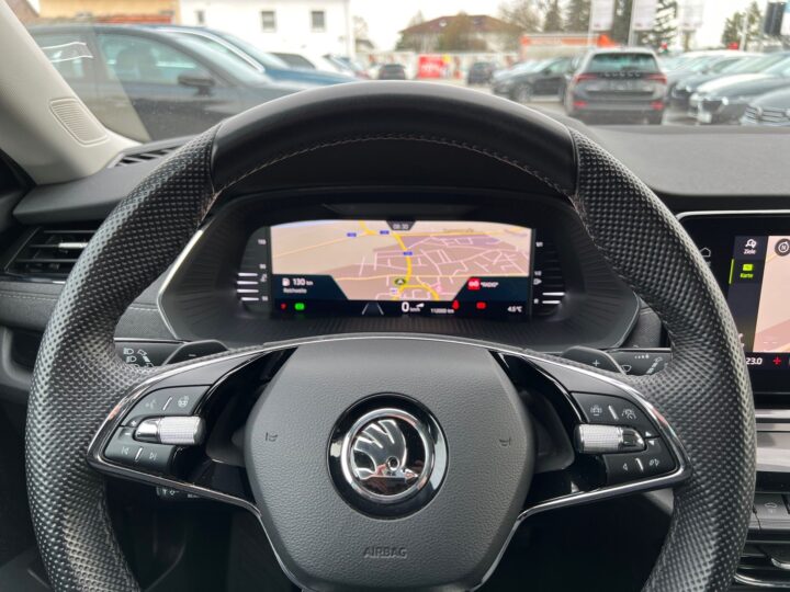 Abbildung Fahrzeugdetailansicht Skoda Octavia - Nr. 15