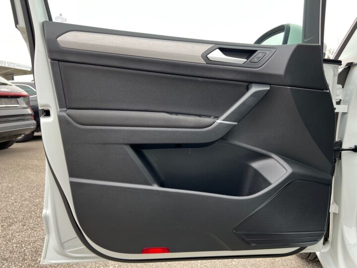 Abbildung Fahrzeugdetailansicht Volkswagen Touran - Nr. 28