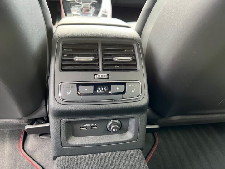 Abbildung Fahrzeugdetailansicht Audi A5 - Nr. 32