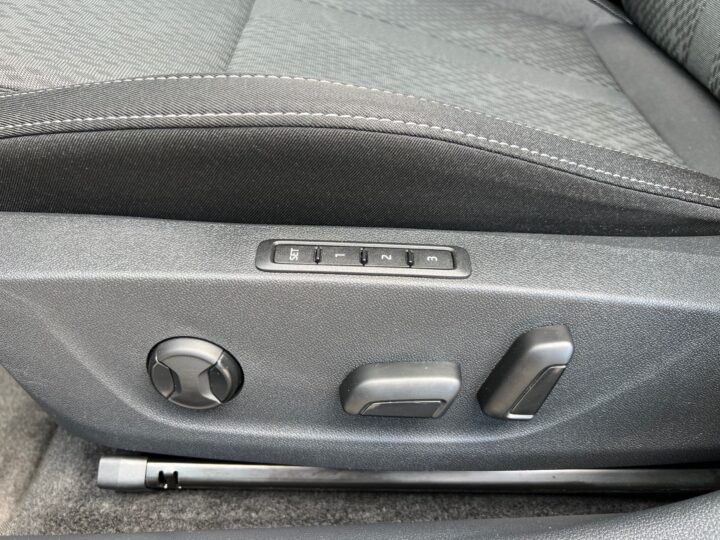 Abbildung Fahrzeugdetailansicht Skoda Octavia - Nr. 30