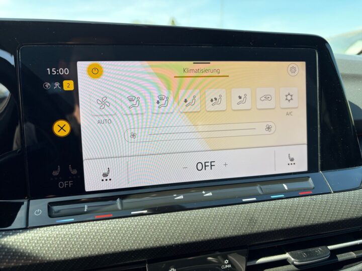 Abbildung Fahrzeugdetailansicht Volkswagen Golf Variant - Nr. 20