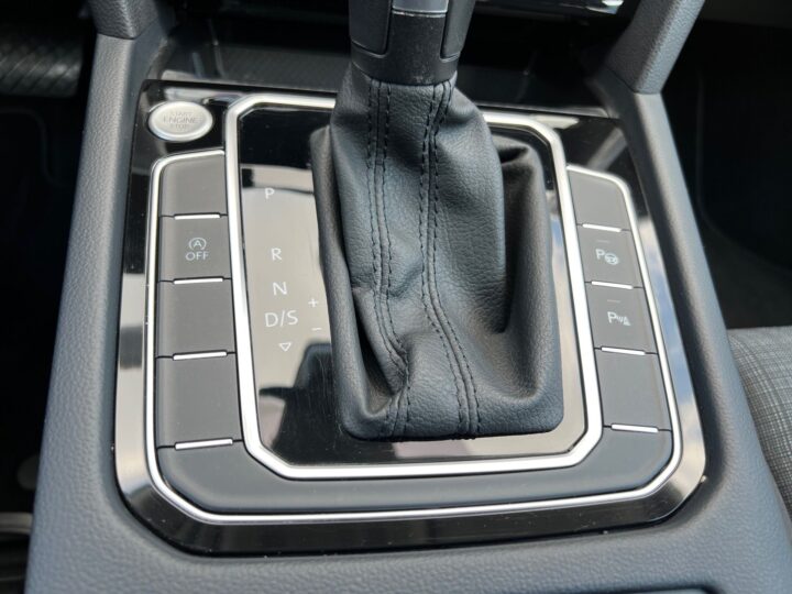 Abbildung Fahrzeugdetailansicht Volkswagen Passat Variant - Nr. 29