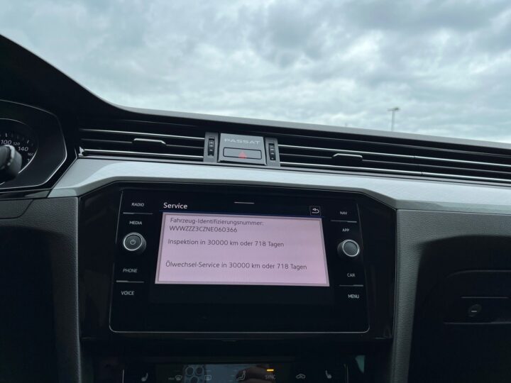 Abbildung Fahrzeugdetailansicht Volkswagen Passat Variant - Nr. 26
