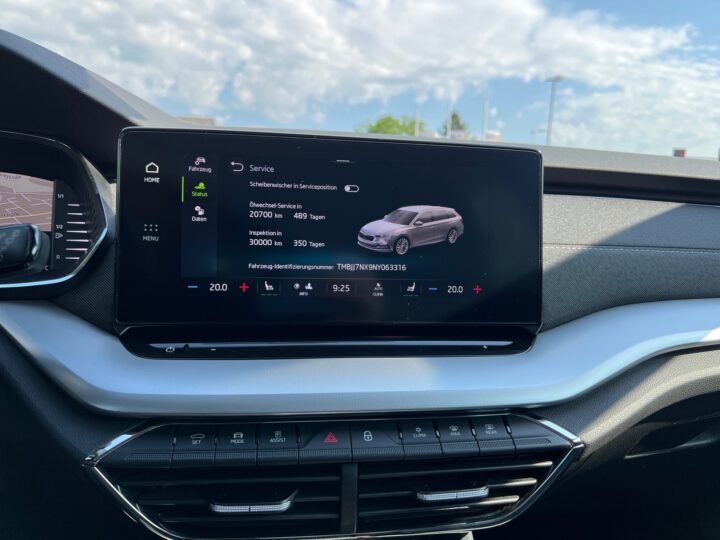 Abbildung Fahrzeugdetailansicht Skoda Octavia - Nr. 27