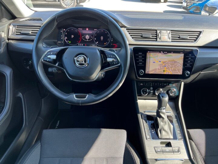Abbildung Fahrzeugdetailansicht Skoda Superb - Nr. 10