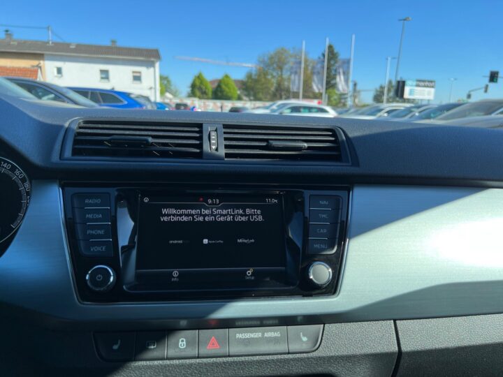 Abbildung Fahrzeugdetailansicht Skoda Fabia - Nr. 25