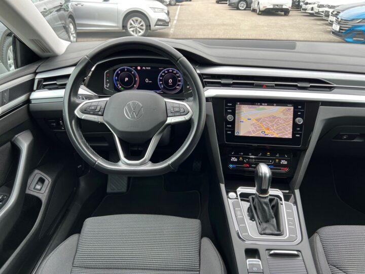 Abbildung Fahrzeugdetailansicht Volkswagen Arteon - Nr. 10