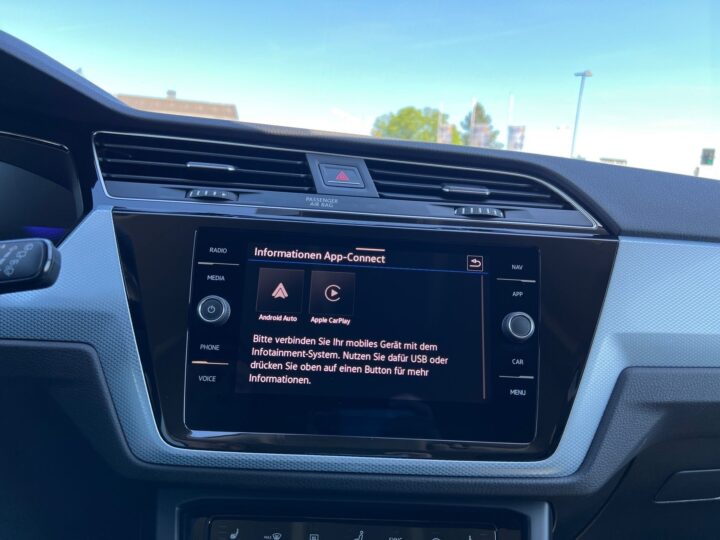 Abbildung Fahrzeugdetailansicht Volkswagen Touran - Nr. 21