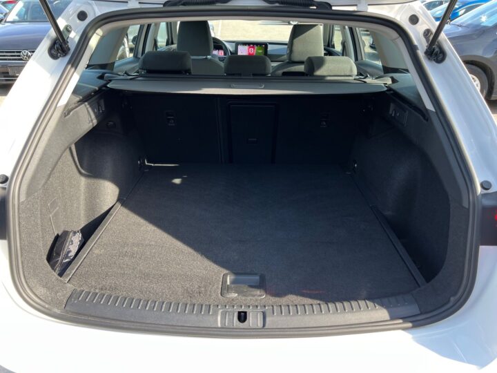 Abbildung Fahrzeugdetailansicht SEAT Leon - Nr. 14
