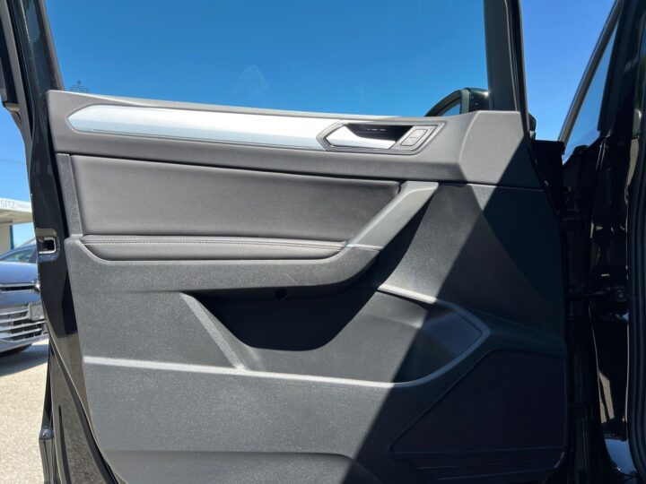 Abbildung Fahrzeugdetailansicht Volkswagen Touran - Nr. 29
