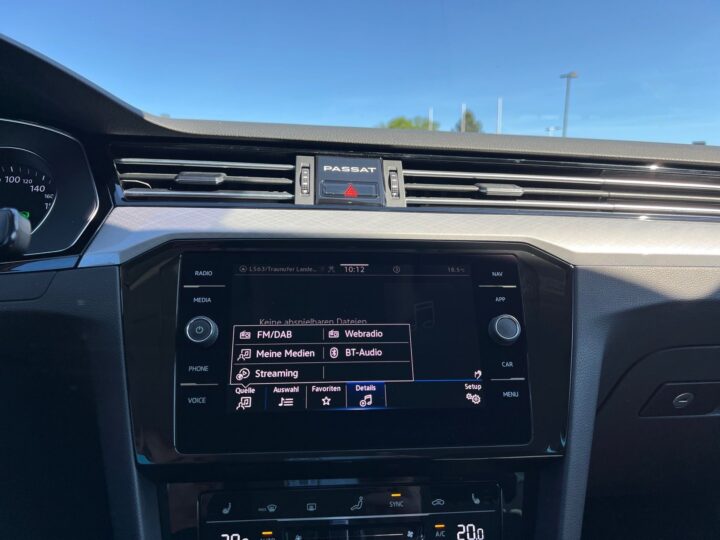 Abbildung Fahrzeugdetailansicht Volkswagen Passat Variant - Nr. 20