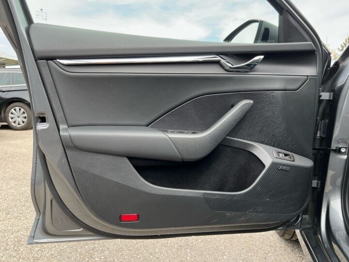 Abbildung Fahrzeugdetailansicht Skoda Octavia - Nr. 30