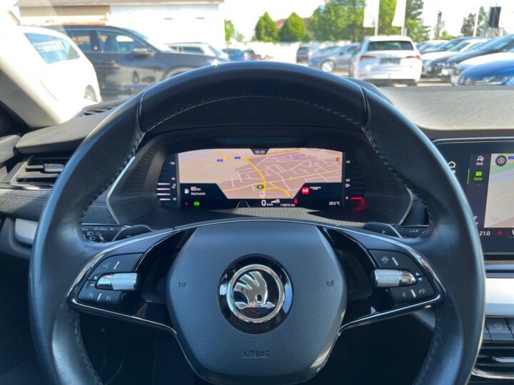 Abbildung Fahrzeugdetailansicht Skoda Octavia - Nr. 15