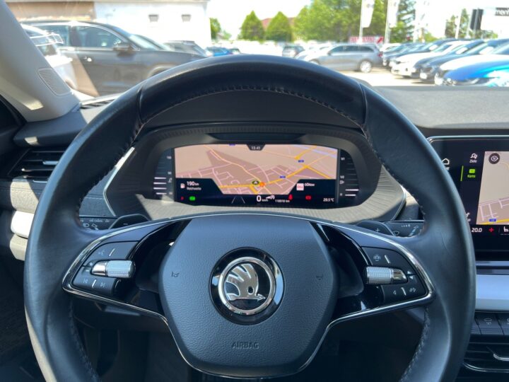 Abbildung Fahrzeugdetailansicht Skoda Octavia - Nr. 15