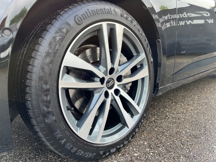 Abbildung Fahrzeugdetailansicht Audi A6 - Nr. 37