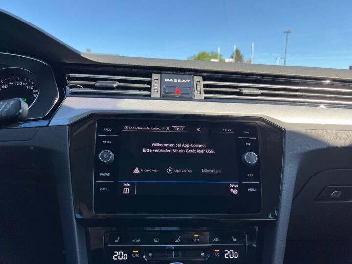 Abbildung Fahrzeugdetailansicht Volkswagen Passat Variant - Nr. 21