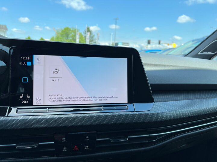 Abbildung Fahrzeugdetailansicht Volkswagen Golf Variant - Nr. 21