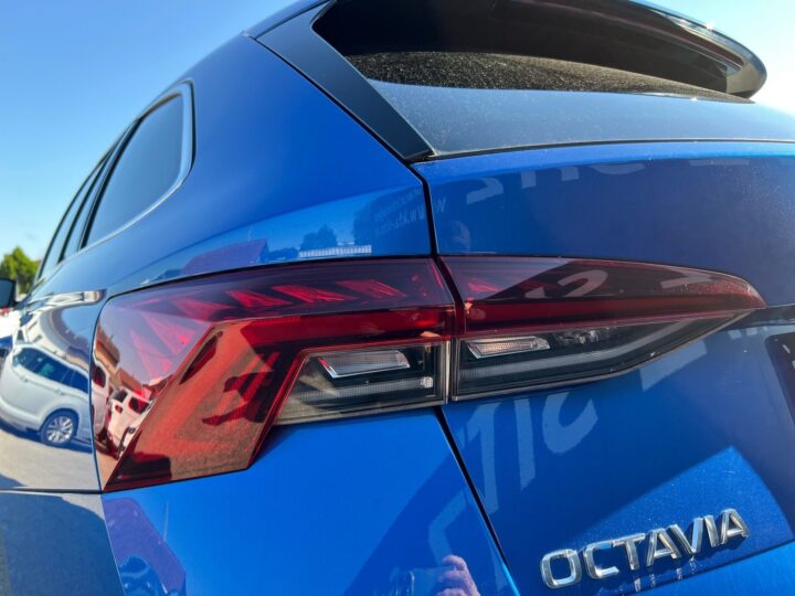 Abbildung Fahrzeugdetailansicht Skoda Octavia - Nr. 39