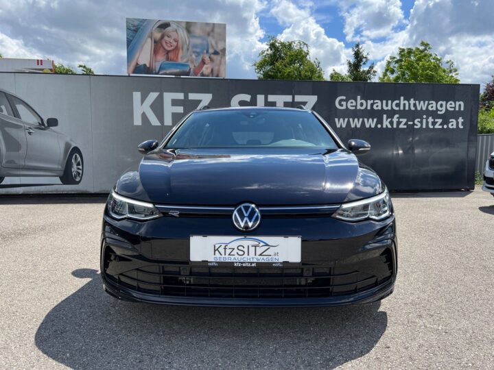 Abbildung Fahrzeugdetailansicht Volkswagen Golf Variant - Nr. 8