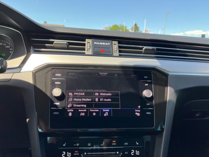 Abbildung Fahrzeugdetailansicht Volkswagen Passat Variant - Nr. 20