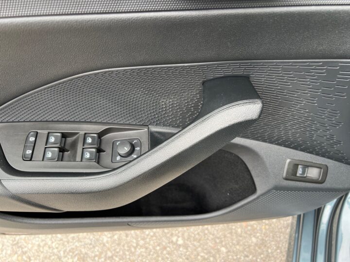 Abbildung Fahrzeugdetailansicht Skoda Octavia - Nr. 32