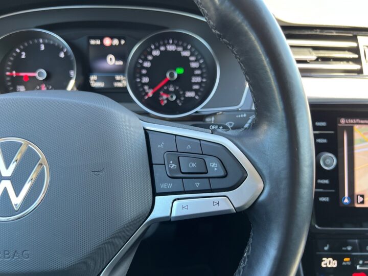 Abbildung Fahrzeugdetailansicht Volkswagen Passat Variant - Nr. 40