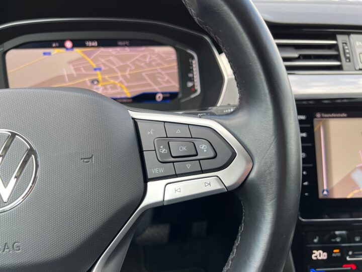 Abbildung Fahrzeugdetailansicht Volkswagen Passat Variant - Nr. 39