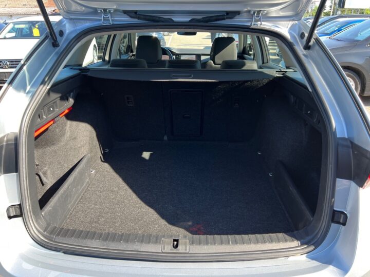 Abbildung Fahrzeugdetailansicht Skoda Octavia - Nr. 14