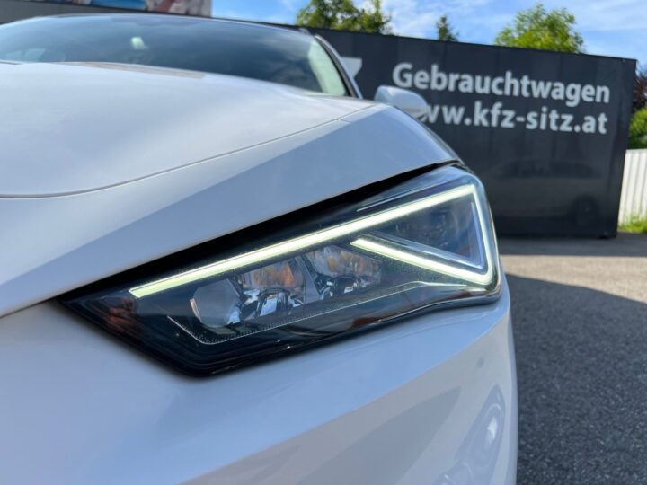 Abbildung Fahrzeugdetailansicht SEAT Leon - Nr. 33