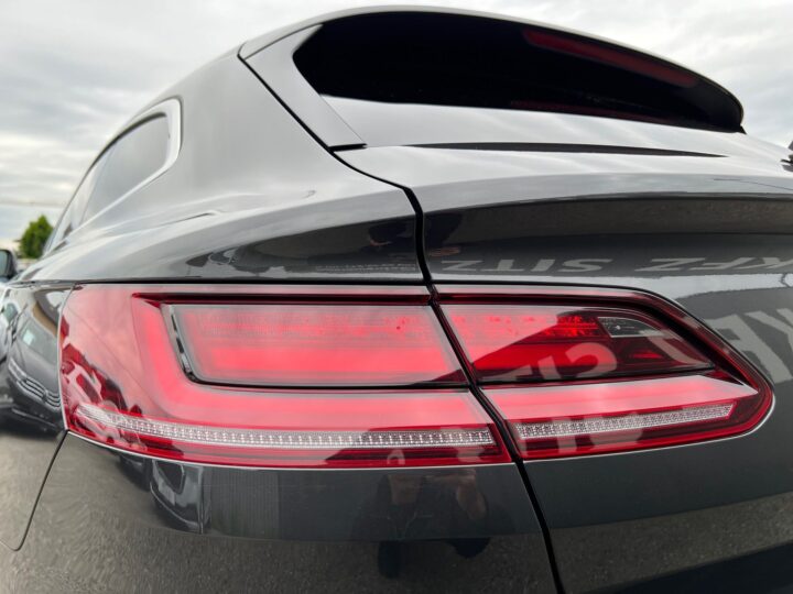 Abbildung Fahrzeugdetailansicht Volkswagen Arteon - Nr. 39
