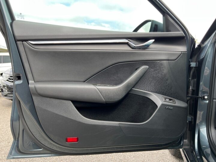 Abbildung Fahrzeugdetailansicht Skoda Octavia - Nr. 30