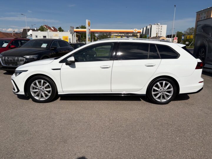 Abbildung Fahrzeugdetailansicht Volkswagen Golf Variant - Nr. 5