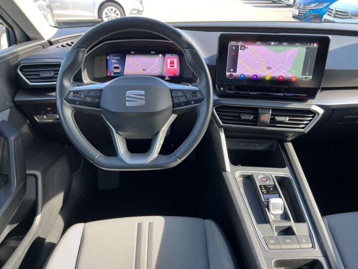 Abbildung Fahrzeugdetailansicht SEAT Leon - Nr. 10