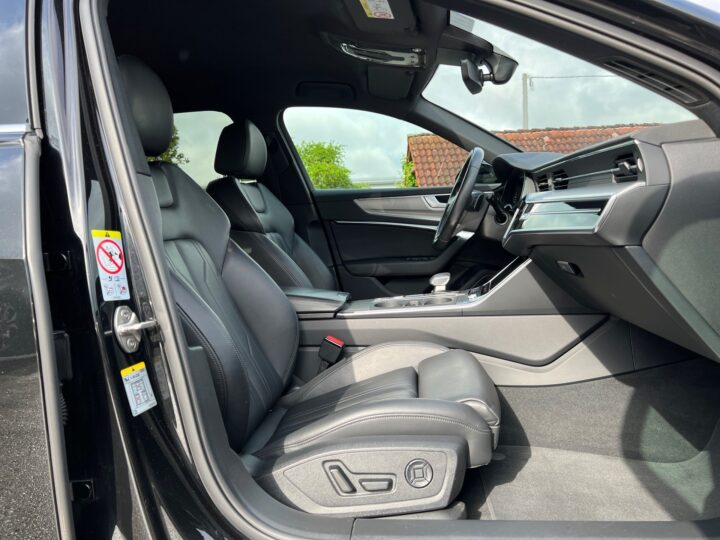 Abbildung Fahrzeugdetailansicht Audi A6 - Nr. 33