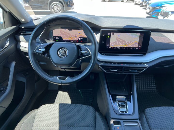 Abbildung Fahrzeugdetailansicht Skoda Octavia - Nr. 10