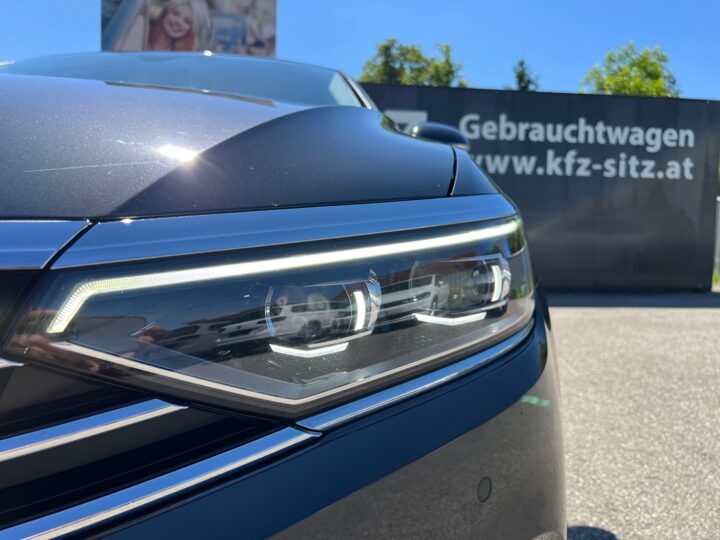 Abbildung Fahrzeugdetailansicht Volkswagen Passat Variant - Nr. 36