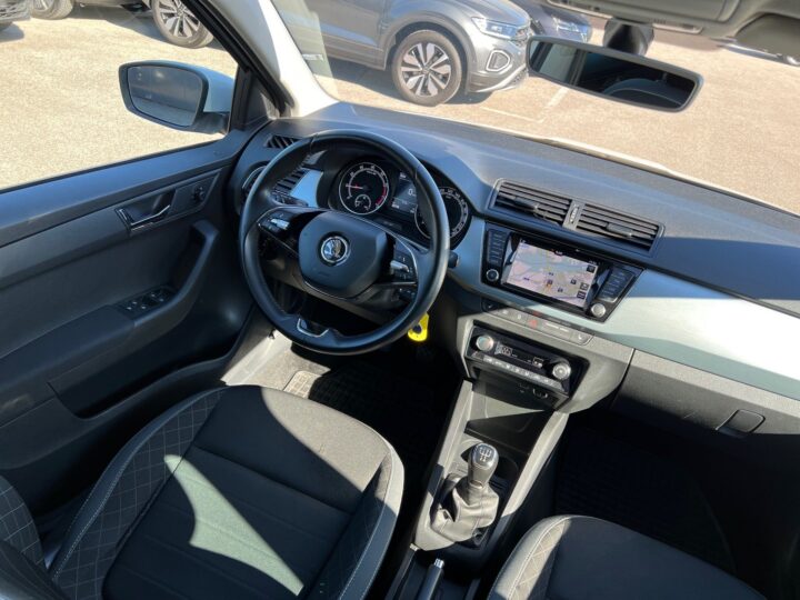 Abbildung Fahrzeugdetailansicht Skoda Fabia - Nr. 11