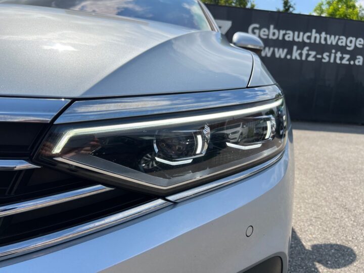 Abbildung Fahrzeugdetailansicht Volkswagen Passat Variant - Nr. 36