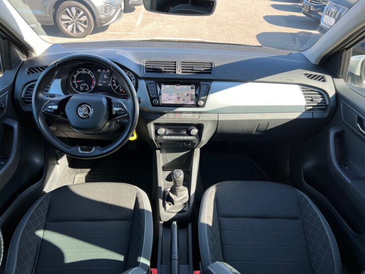 Abbildung Fahrzeugdetailansicht Skoda Fabia - Nr. 9