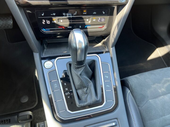 Abbildung Fahrzeugdetailansicht Volkswagen Passat Variant - Nr. 47