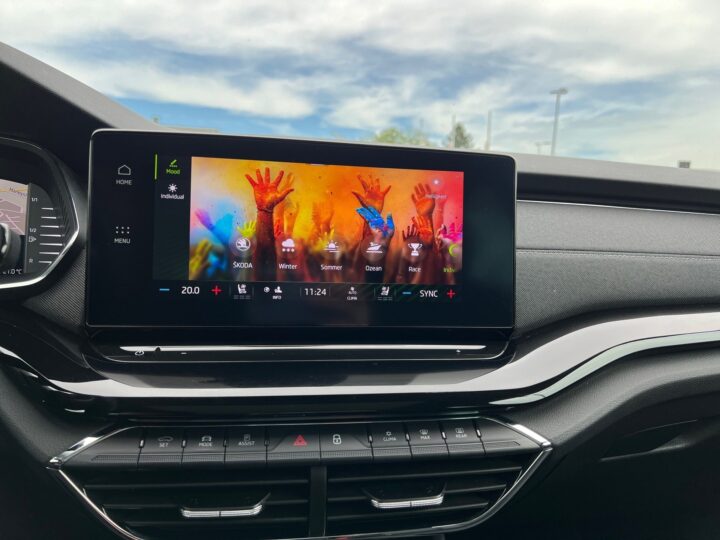 Abbildung Fahrzeugdetailansicht Skoda Octavia - Nr. 24