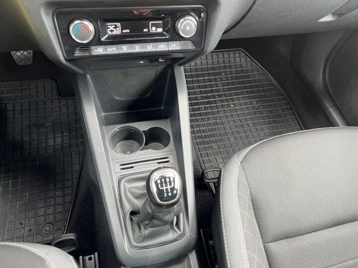 Abbildung Fahrzeugdetailansicht Skoda Fabia - Nr. 27