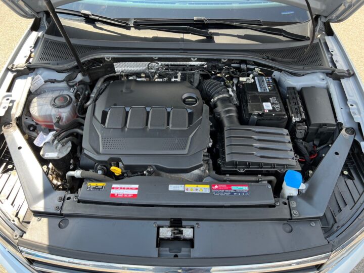 Abbildung Fahrzeugdetailansicht Volkswagen Passat Variant - Nr. 35
