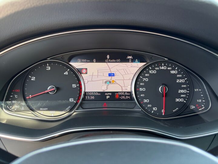 Abbildung Fahrzeugdetailansicht Audi A6 - Nr. 17