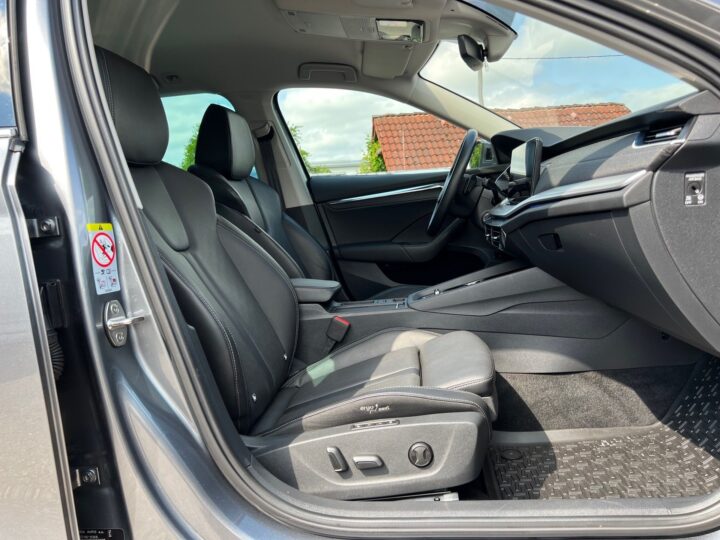 Abbildung Fahrzeugdetailansicht Skoda Octavia - Nr. 32