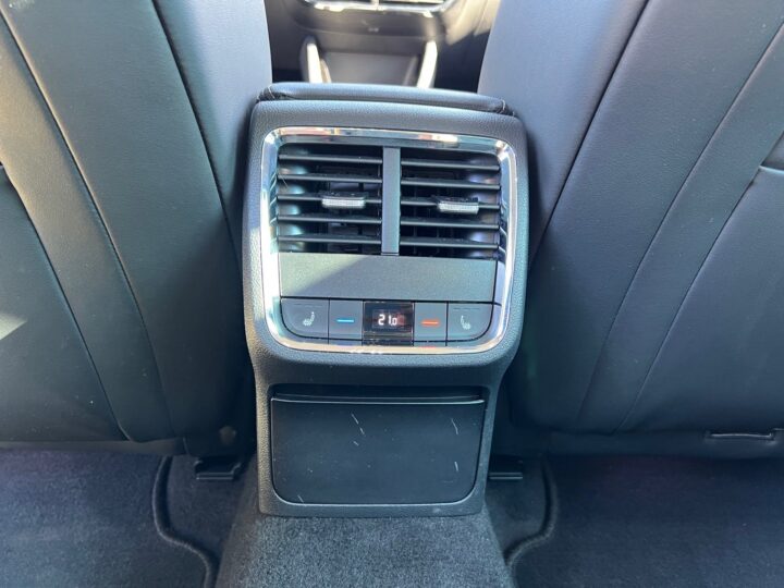 Abbildung Fahrzeugdetailansicht Skoda Octavia - Nr. 33